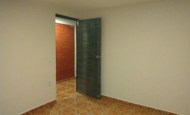 VENDO CASA RESIDENCIAL EN BOSQUES DE OMITLAN