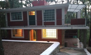 VENDO CASA RESIDENCIAL EN BOSQUES DE OMITLAN