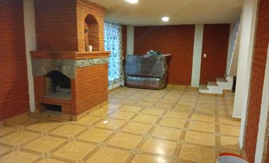 VENDO CASA RESIDENCIAL EN BOSQUES DE OMITLAN