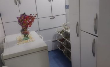SE VENDE EXCELENTE CASA EN MODELIA , 5ALCOBAS FRENTE A PARQUE