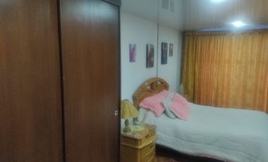 SE VENDE EXCELENTE CASA EN MODELIA , 5ALCOBAS FRENTE A PARQUE