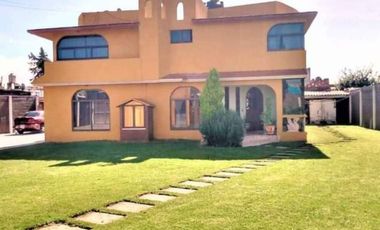 🏡 Venta de Casa con amplísimo jardín 🌱 en San Gaspar Tlahuelilpan, Metepec 🏡 *** gran oportunidad ***