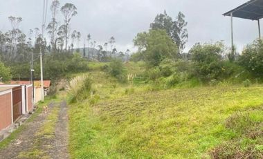 Hermoso Terreno en venta 1.608m2 sector Lagunas del Sol - El Valle.