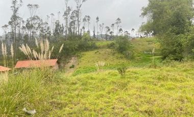 Hermoso Terreno en venta 1.608m2 sector Lagunas del Sol - El Valle.