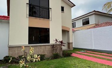 Casa en Venta en Ciudad Celeste, Samborondon, Guayaquil