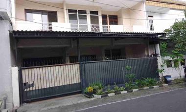 Rumah disewakan di Sawahan, Surabaya