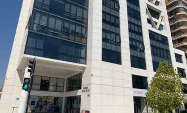 Se vende oficina edificio plaza Talca, con estacionamiento