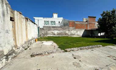 CASA DE UN NIVEL EN RENTA