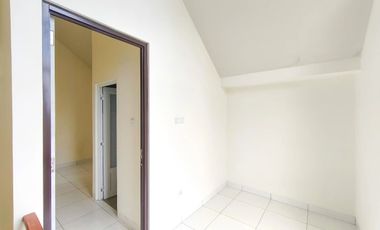 Rumah 10 Menit ke Stasiun Cisauk SHM Hadap Utara Siap KPR J-37485