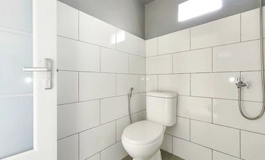 Rumah 10 Menit ke Stasiun Cisauk SHM Hadap Utara Siap KPR J-37485