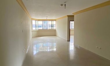 Alquiler de departamento u oficina con uso de suelo comercial - Kennedy norte