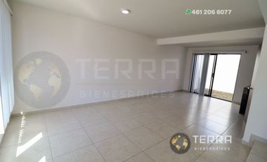RENTA Casa En La Reserva Celaya Gto., Amplia y Equipada en Circuito Apeninos, Fraccionamiento Privado