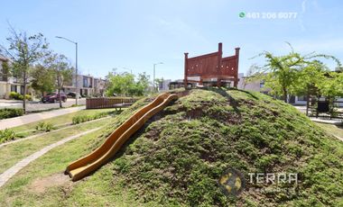 RENTA Casa En La Reserva Celaya Gto., Amplia y Equipada en Circuito Apeninos, Fraccionamiento Privado