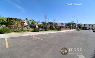RENTA Casa En La Reserva Celaya Gto., Amplia y Equipada en Circuito Apeninos, Fraccionamiento Privado