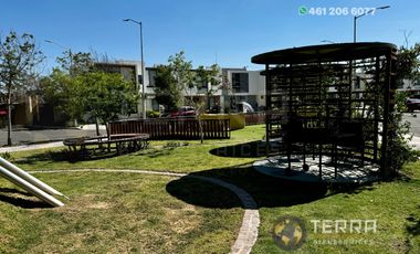 RENTA Casa En La Reserva Celaya Gto., Amplia y Equipada en Circuito Apeninos, Fraccionamiento Privado