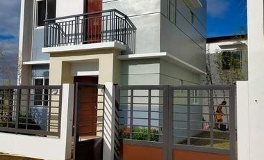 Affordable Monthly 3 bedroom 2 T&B up and down House and Lot in Sta.Maria Bulacan