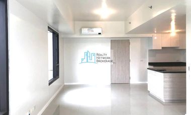 3 Bedroom Corner Unit For Sale In Mandani Bay With Sea View