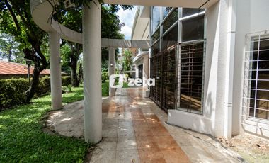 19M Golden Village House