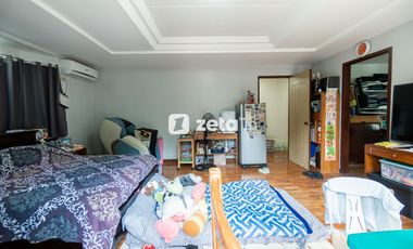 19M Golden Village House