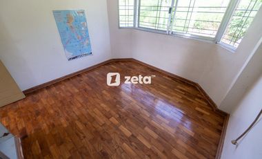 19M Golden Village House