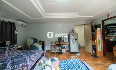 19M Golden Village House