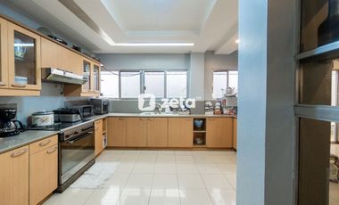 19M Golden Village House