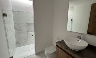 CASA EN VENTA FRACC LOMALTA, TRES MARÍAS CASA CLUB, GIMNASIO, ETC ZONA DE HOSPITALES