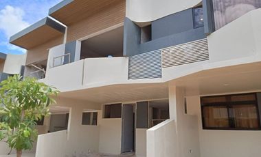 Luxury Townhouse Living in Antipolo – Near Entrance, South-Facing, & Priced to Sell! 3-Bedroom w/3T&B 2-Car Garage 2-Storey Ahanna Residences! 30K RF