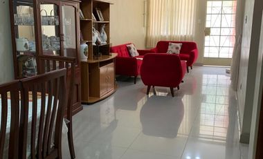 VENDO CASA DE UN PISO EN IGNACIO MERINO - PIURA