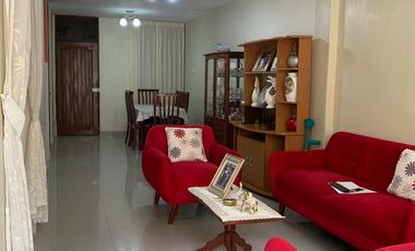VENDO CASA DE UN PISO EN IGNACIO MERINO - PIURA