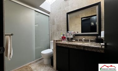 VENTA CASA REMODELADA EN PEDREGAL DE SAN FRANCISCO, COYOACÁN