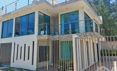 HERMOSA CASA CON ALBERCA EN PLAYA BARRA NORTE TUXPAN, VER.