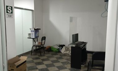ALQUILA AMPLIO LOCAL COMERCIAL EN SAN JUAN DE MIRAFLORES