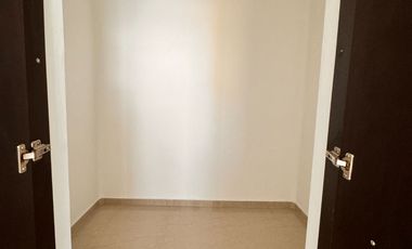 Bodega nueva en venta con casa en planta alta en esquina en Jardines de la Cruz