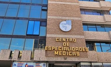 LOCAL COMERCIAL EN RENTA CENTRO DE ESPECIALIDADES MÉDICAS SANTA TERESA
