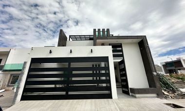 CASA EN VENTA EN FRACC. COLINAS DEL SOL HAB. EN PLANTA BAJA