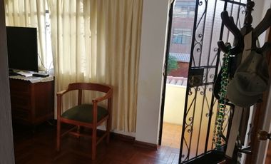 SURCO, Casa en venta: 4 dormitorios. Carca a Caminos del Inca. Seguridad