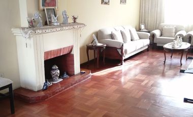 SURCO, Casa en venta: 4 dormitorios. Carca a Caminos del Inca. Seguridad