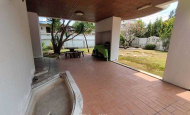 House for sale in Suan Phong Phet 7, located in the Khlong Prapa area. Near Impact Muang Thong Thani, Price 18.5 M.Baht
