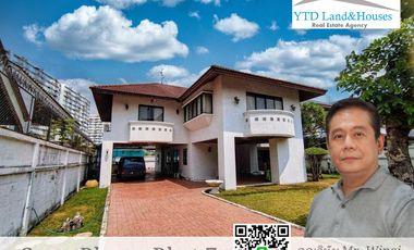 House for sale in Suan Phong Phet 7, located in the Khlong Prapa area. Near Impact Muang Thong Thani, Price 18.5 M.Baht