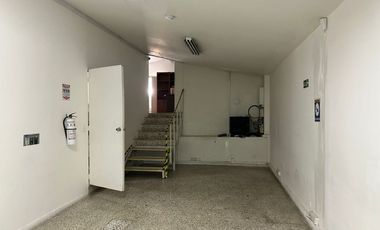 PR18101 Bodega independiente en venta en el sector Guayabal