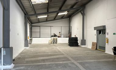 PR18101 Bodega independiente en venta en el sector Guayabal