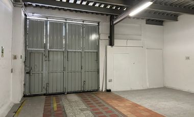 PR18101 Bodega independiente en venta en el sector Guayabal