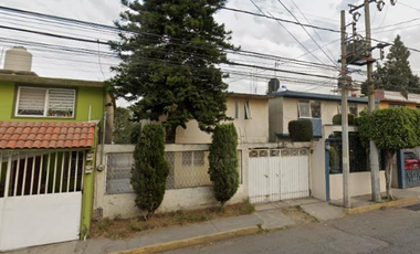 CASA EN PARQUE RESIDENCIAL COACALCO A UNOS METROS DE LA ENTRADA DE LOS ARCOS