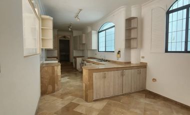 Via La Costa, Se renta Hermosa Casa 3 Dorm. con Piscina