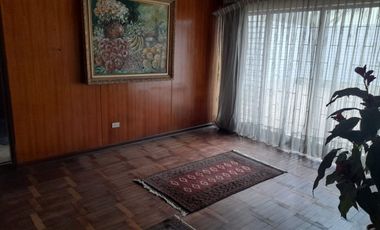 BAJÓ DE PRECIO!!!! CASA:  2 FRENTES, AVENIDA Y PARQUE