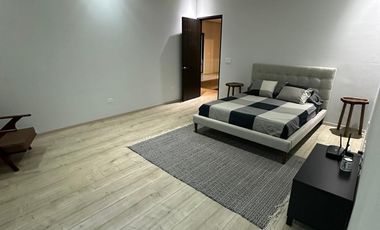 RESIDENCIA EN VENTA EN COLONIAL DE LA SIERRA, SAN PEDRO