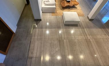 RESIDENCIA EN VENTA EN COLONIAL DE LA SIERRA, SAN PEDRO