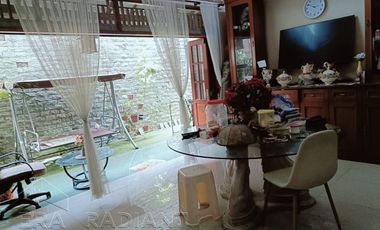 Rumah strategis lantai 2 di Bintaro Sektor 5, Komplek Perkici
