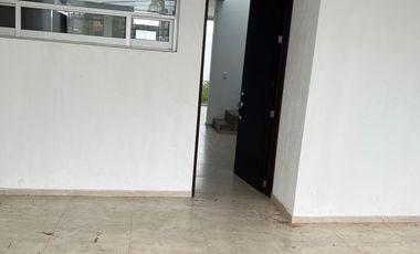 CASA EN FRACCIONAMIENTO JARDINES DE LA PROVIDENCIA